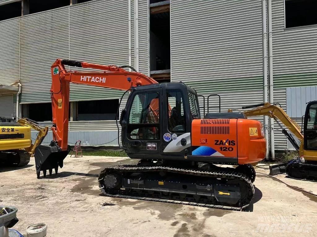 Hitachi ZX 120 Kāpurķēžu ekskavatori