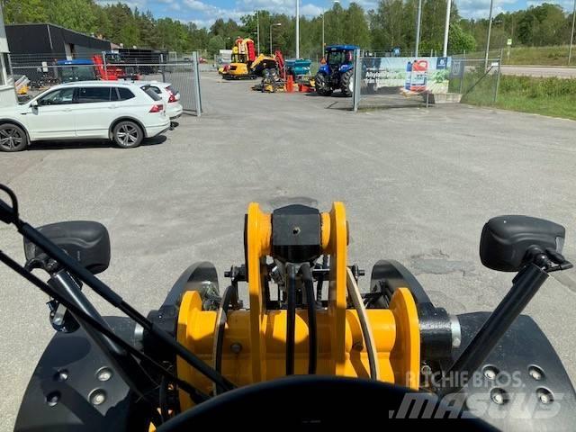 JCB 409 Iekrāvēji uz riteņiem