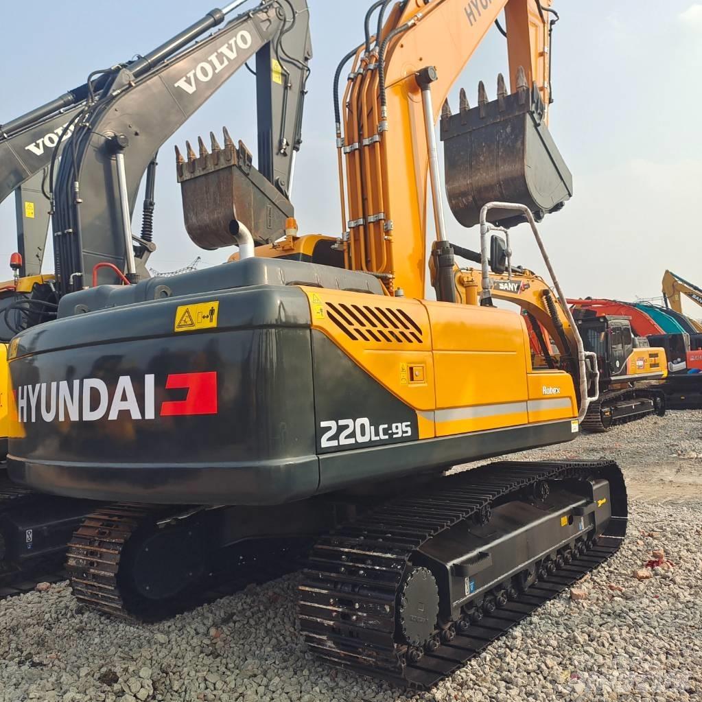Hyundai R220LC-9S Kāpurķēžu ekskavatori