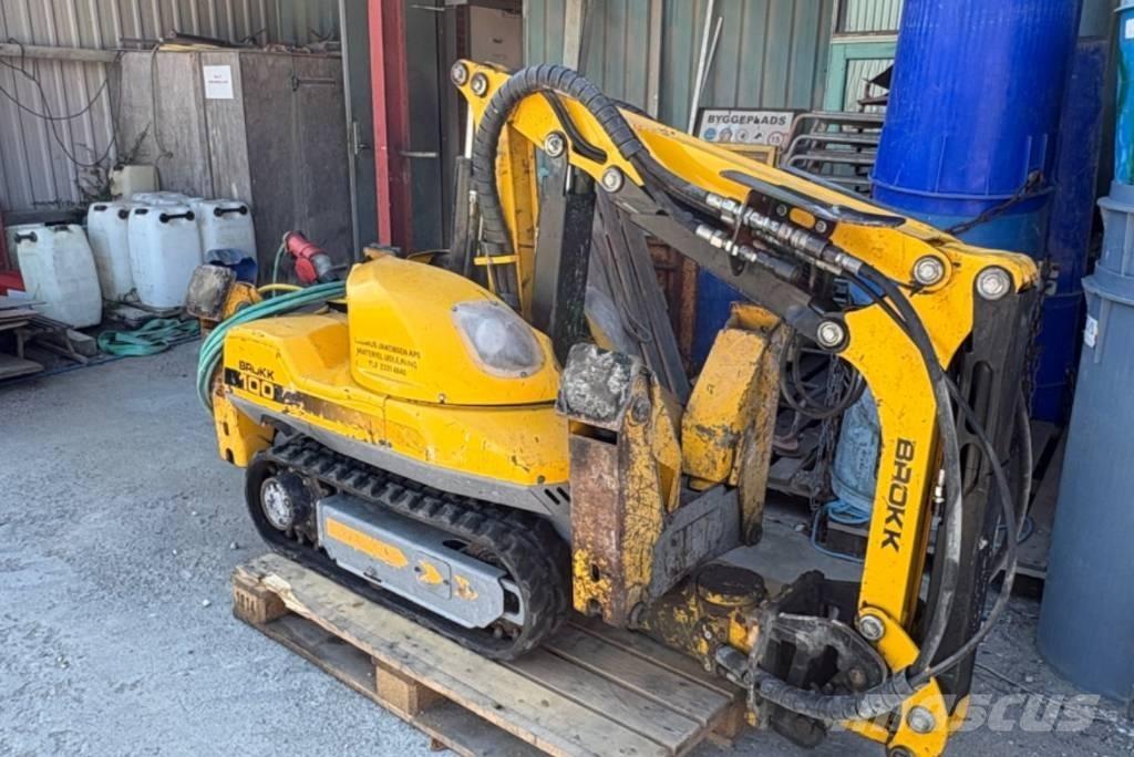Brokk 100 Demontāžas ekskavators