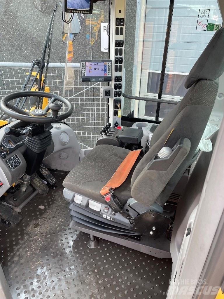 Volvo L90H Iekrāvēji uz riteņiem