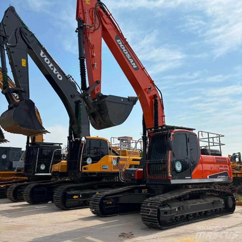 Doosan DX 300LC-9C Kāpurķēžu ekskavatori