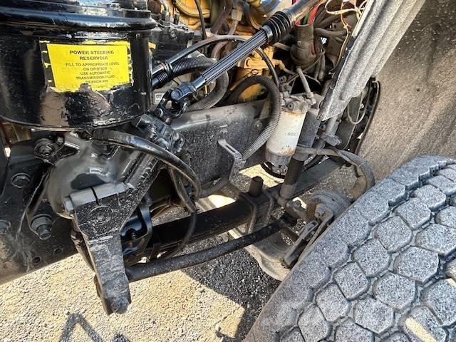 Freightliner M2 Smagās mašīnas ar celtni