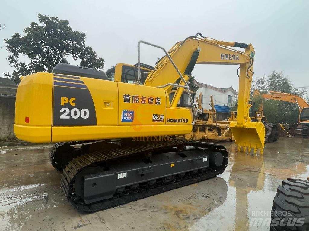 Komatsu PC 200 Kāpurķēžu ekskavatori