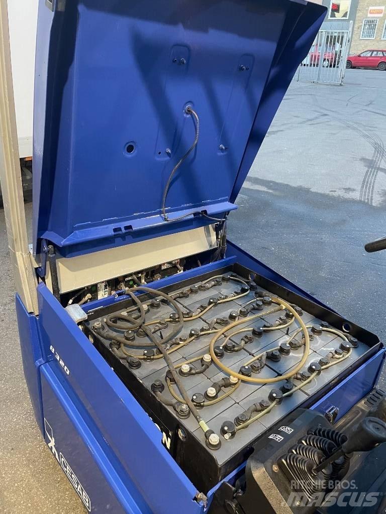 Cesab B320 Elektriskie iekrāvēji