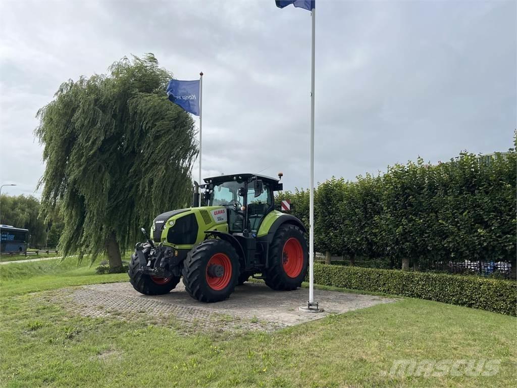 CLAAS Axion 830 Traktori