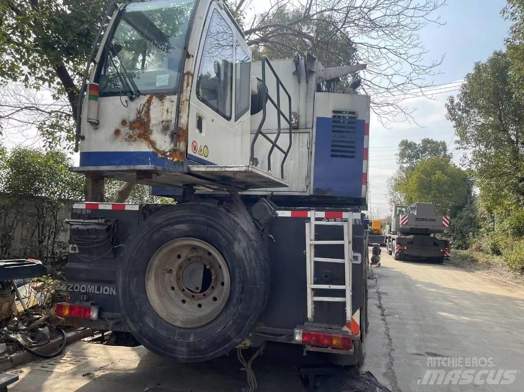 Zoomlion 350Ton Visurgājēji celtņi