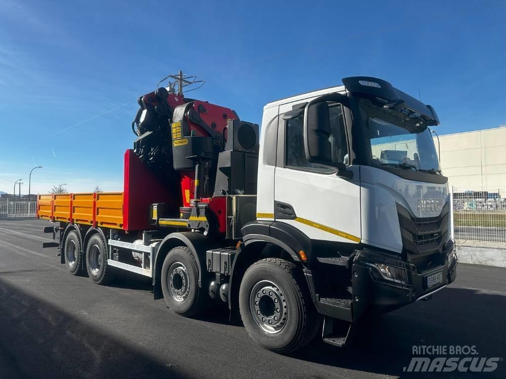 Iveco T-WAY 450 Smagās mašīnas ar celtni