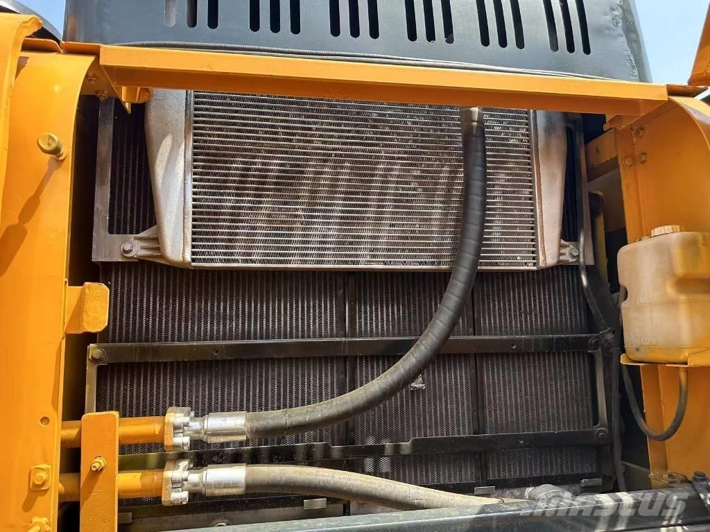 Hyundai R 305LC-9T Kāpurķēžu ekskavatori