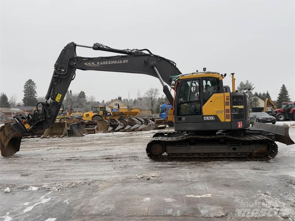 Volvo ECR 235 EL Kāpurķēžu ekskavatori