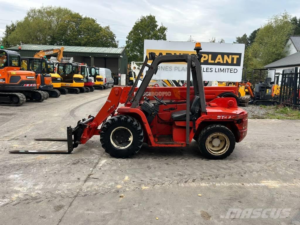 Manitou BT 420 Teleskopiskie manipulatori