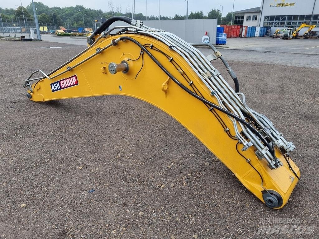 Liebherr R 906 ARM Strēles un kausi