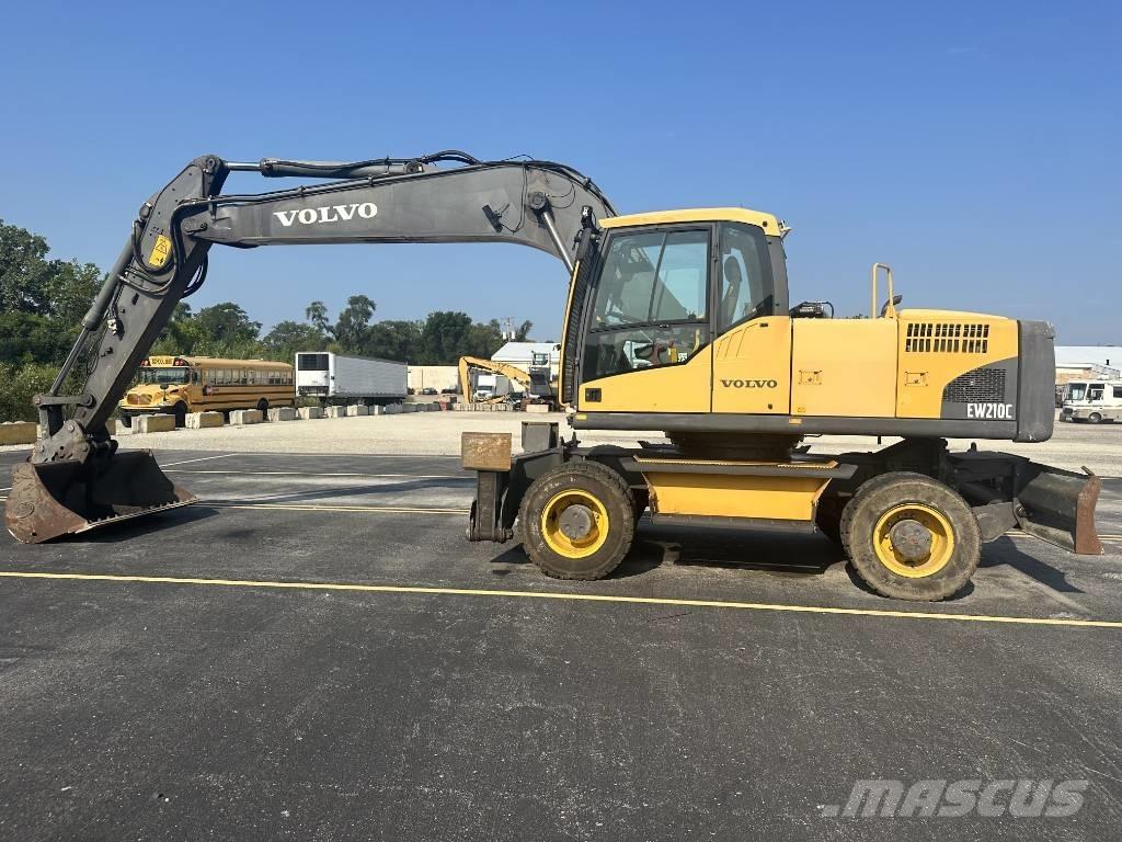 Volvo EW 210 C Ekskavatori uz riteņiem