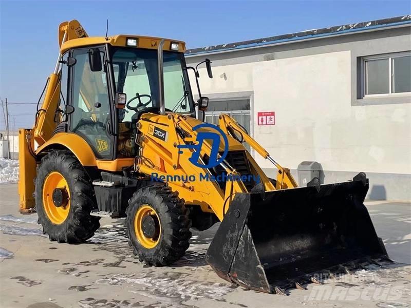 JCB 3 CX Ekskavatori-iekrāvēji