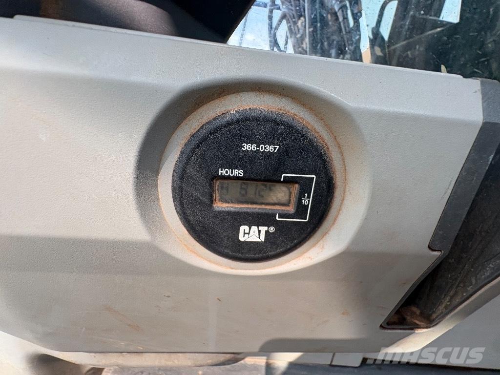CAT 325 FL CR Kāpurķēžu ekskavatori