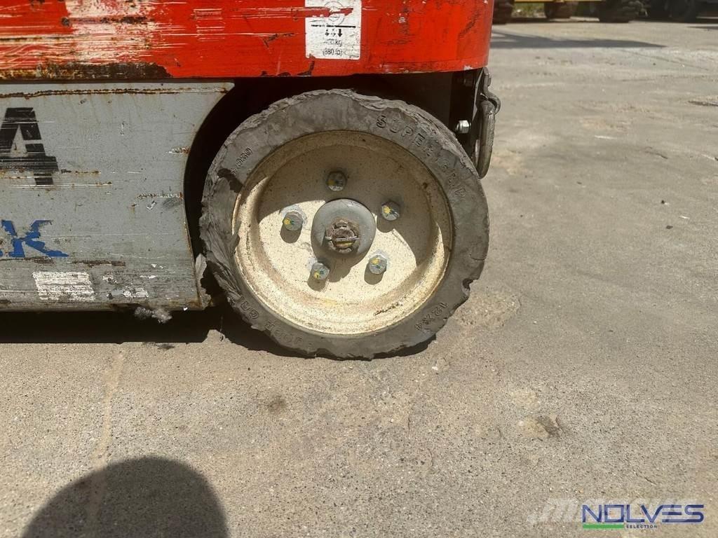 SkyJack SJ12 Citi pacēlāji un platformas