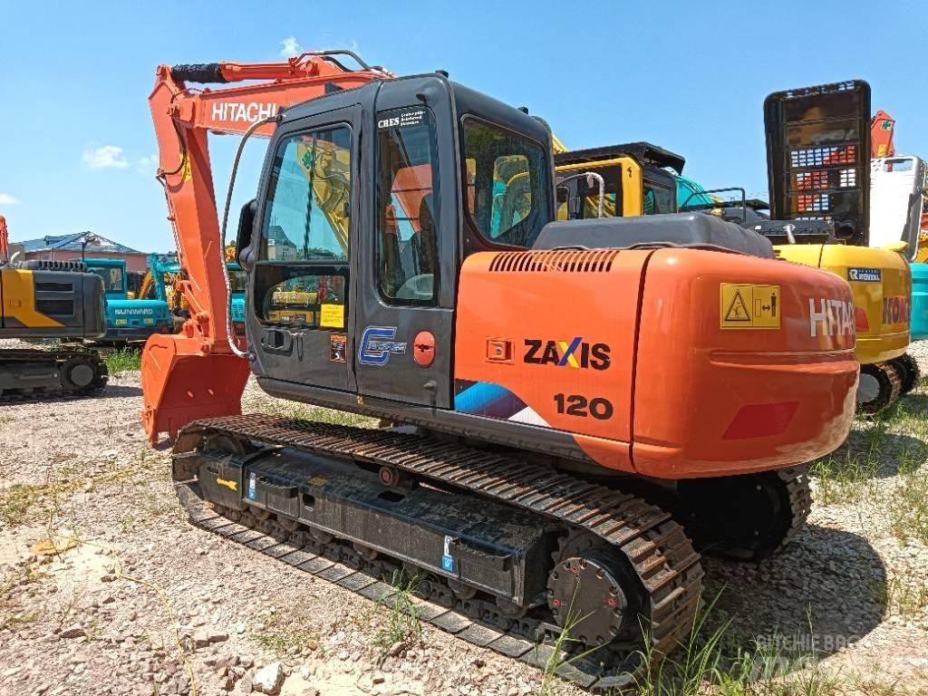 Hitachi ZX 120 Kāpurķēžu ekskavatori