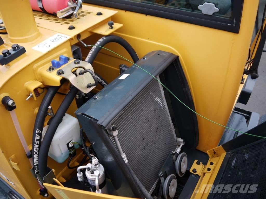 Hyundai R 55W-9A Ekskavatori uz riteņiem