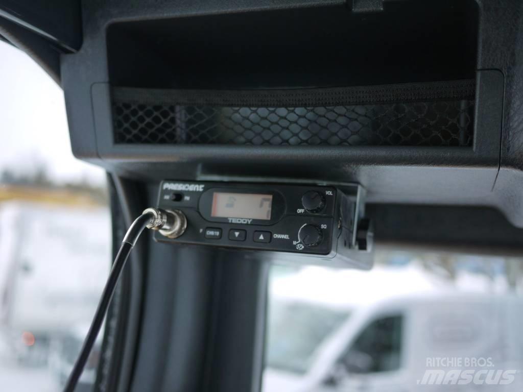 Hyundai R 55W-9A Ekskavatori uz riteņiem