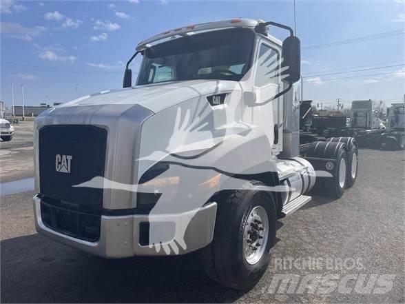 CAT CT660 Vilcēji