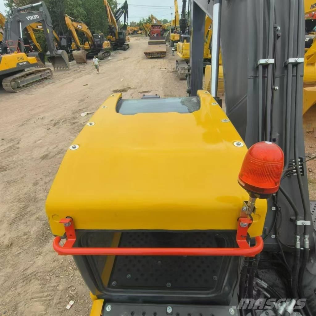 Volvo EC 240 Kāpurķēžu ekskavatori