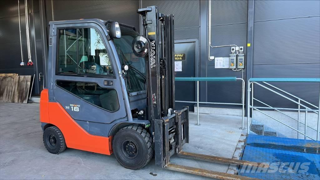 Toyota 02-8 FDF 18 Tehnika ar dīzeļa dzinēju