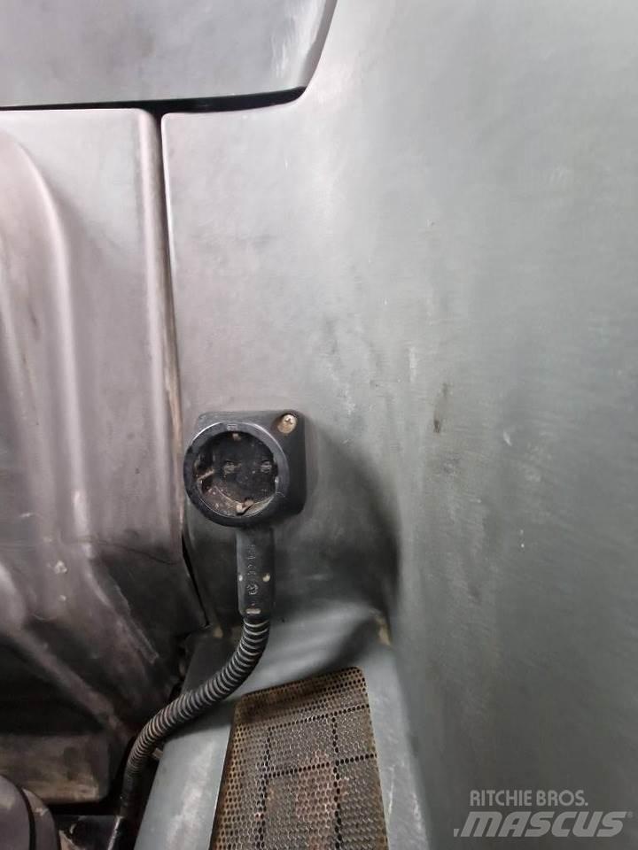 Merlo P 27.6 TOP Teleskopiskie riteņu iekrāvēji
