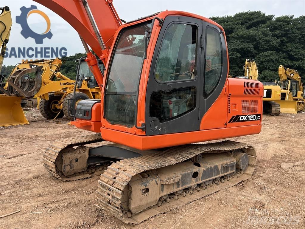 Doosan DX 120 Vidēja lieluma ekskavatori 7 t - 12 t
