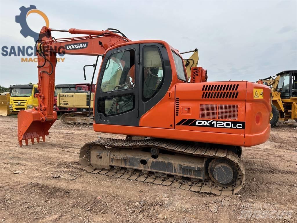 Doosan DX 120 Vidēja lieluma ekskavatori 7 t - 12 t