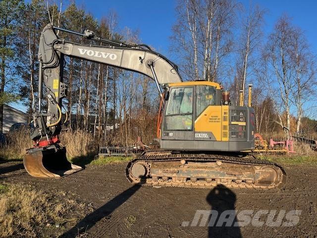 Volvo ECR 235 EL Kāpurķēžu ekskavatori