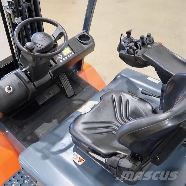 Toyota 8FBMT45 Elektriskie iekrāvēji