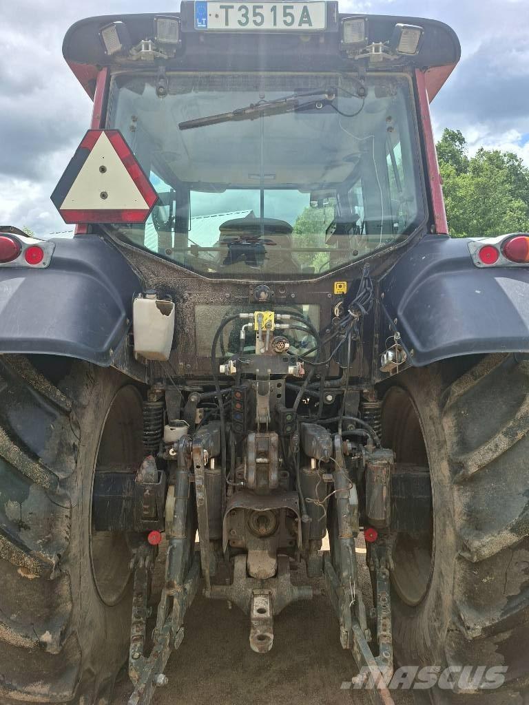 Valtra N 123 Traktori