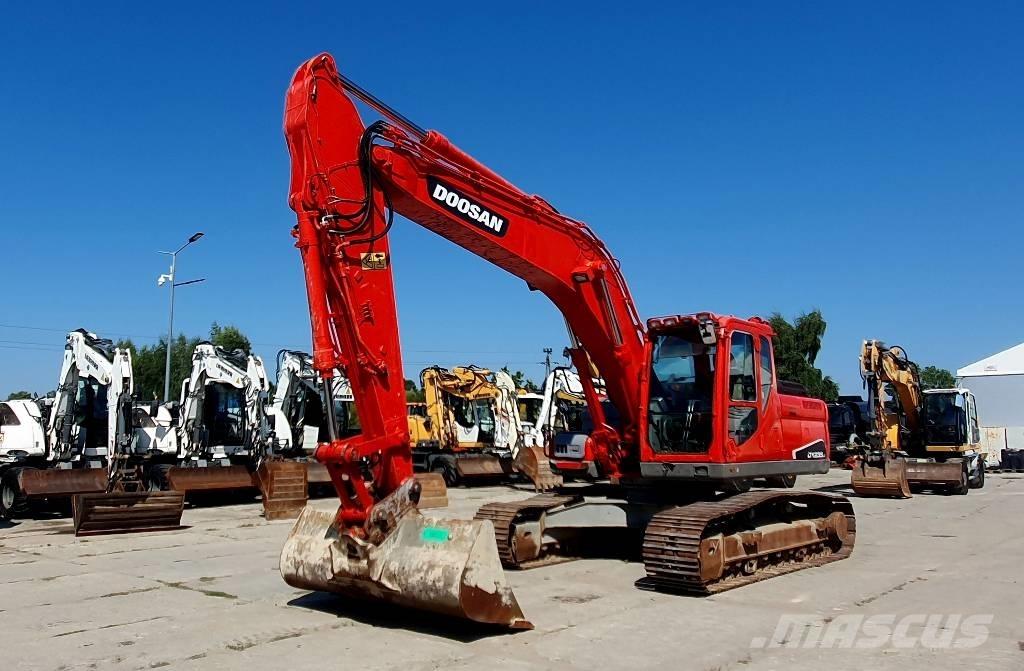 Doosan DX 235 LC Kāpurķēžu ekskavatori