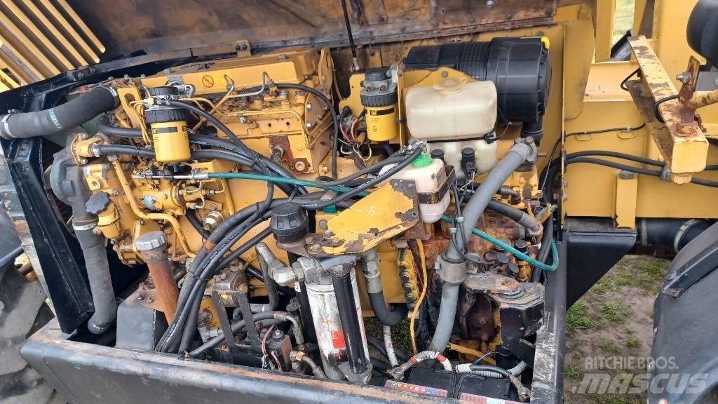 CAT TH 63 Teleskopiskie manipulatori