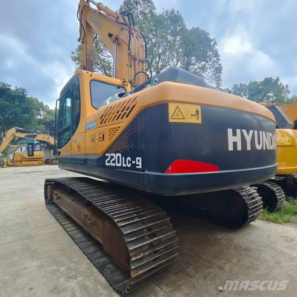 Hyundai R220LC=9S Kāpurķēžu ekskavatori