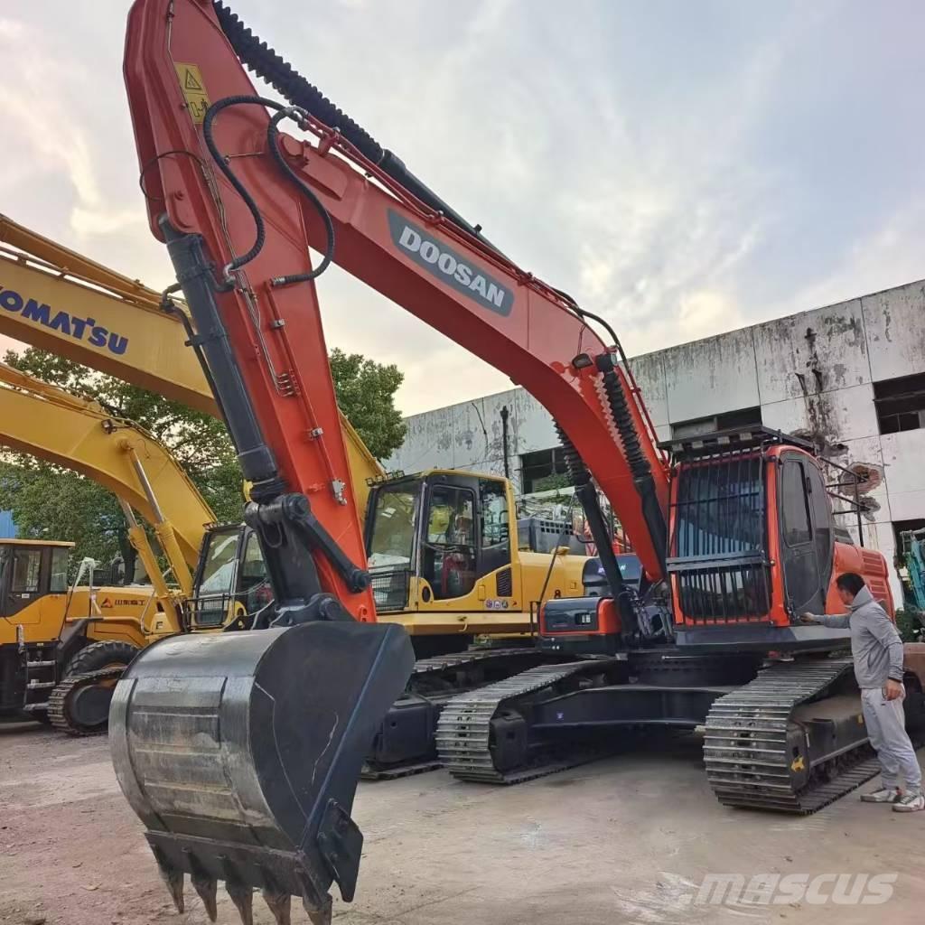 Doosan DX 300LC-9C Kāpurķēžu ekskavatori