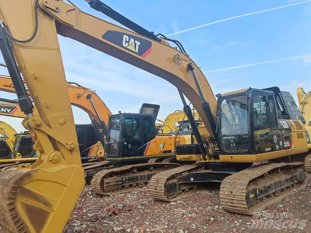 CAT 325 D2 Kāpurķēžu ekskavatori