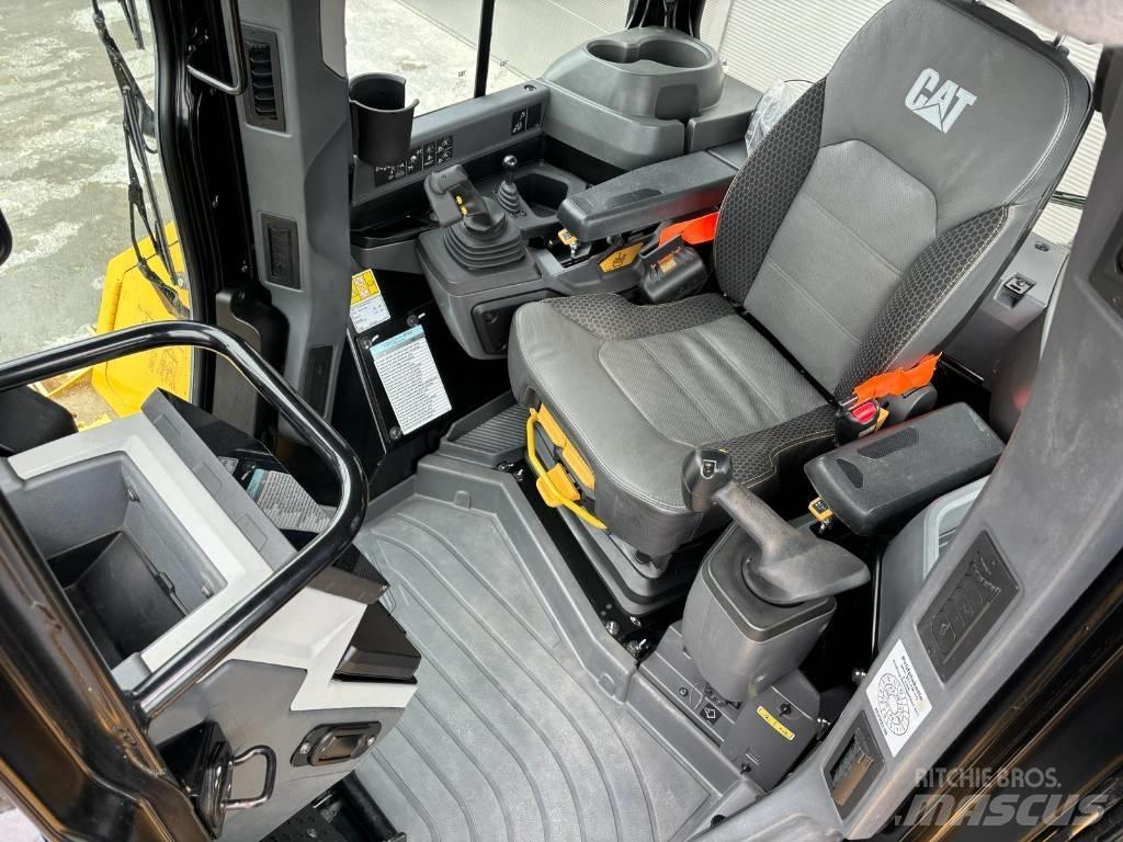 CAT D5-17 LGP Kāpurķēžu buldozeri