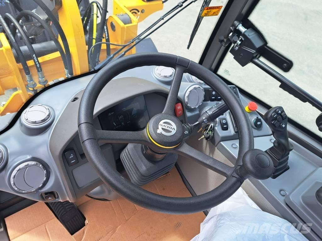 Volvo JL25H Lietoti riteņu kompaktiekrāvēji