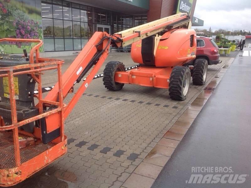 JLG 600 AJ Strēles pacēlāji