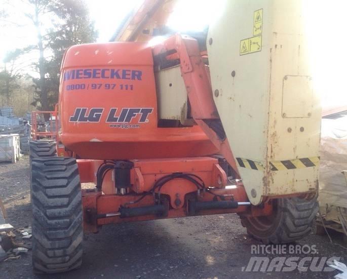 JLG 600 AJ Strēles pacēlāji