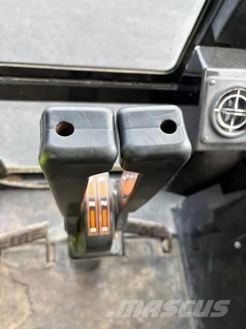 Morooka MST 2200 V D Kāpurķēžu pašizkrāvējs