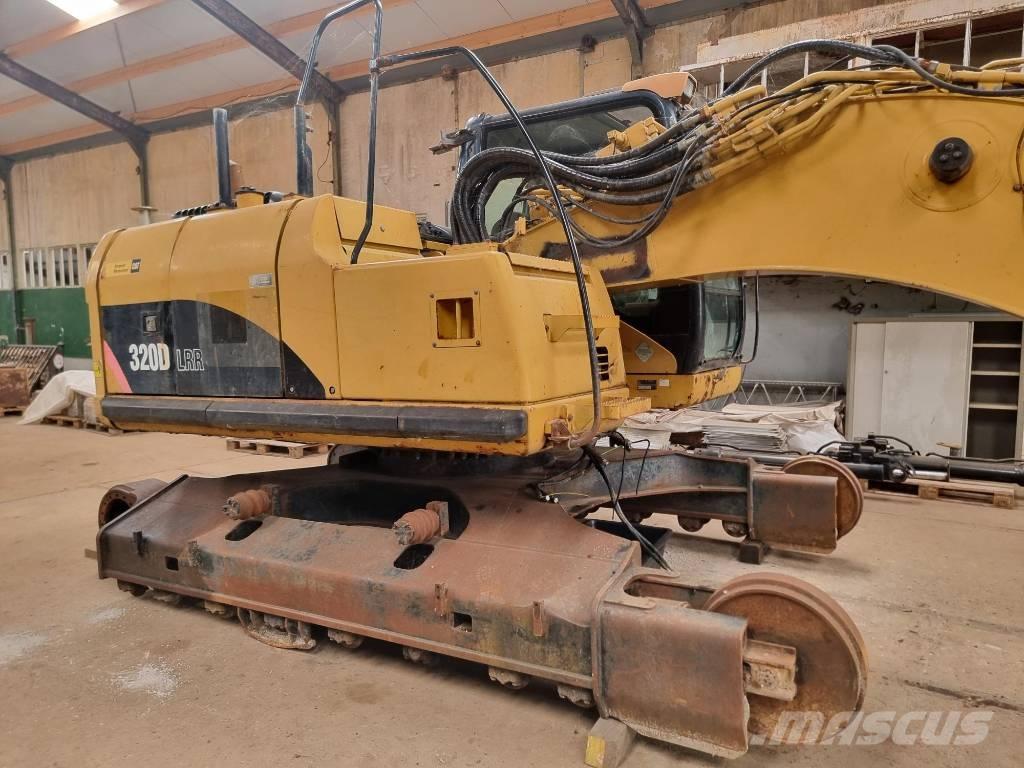 CAT 320 D FOR PARTS Kāpurķēžu ekskavatori