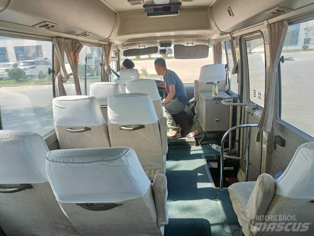 Toyota Coaster Starppilsētu autobusi