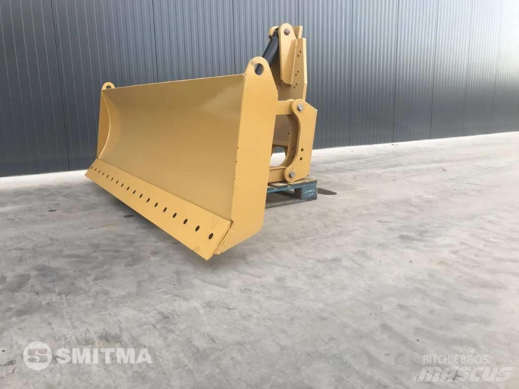 CAT 160K Naži