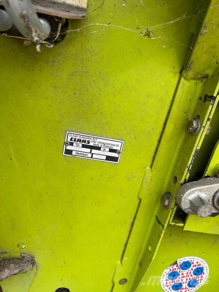 CLAAS S 750 Ražas novākšanas galvas