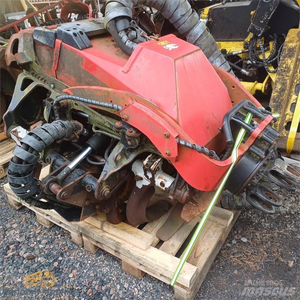 Komatsu C144 Hārvesteru kausi