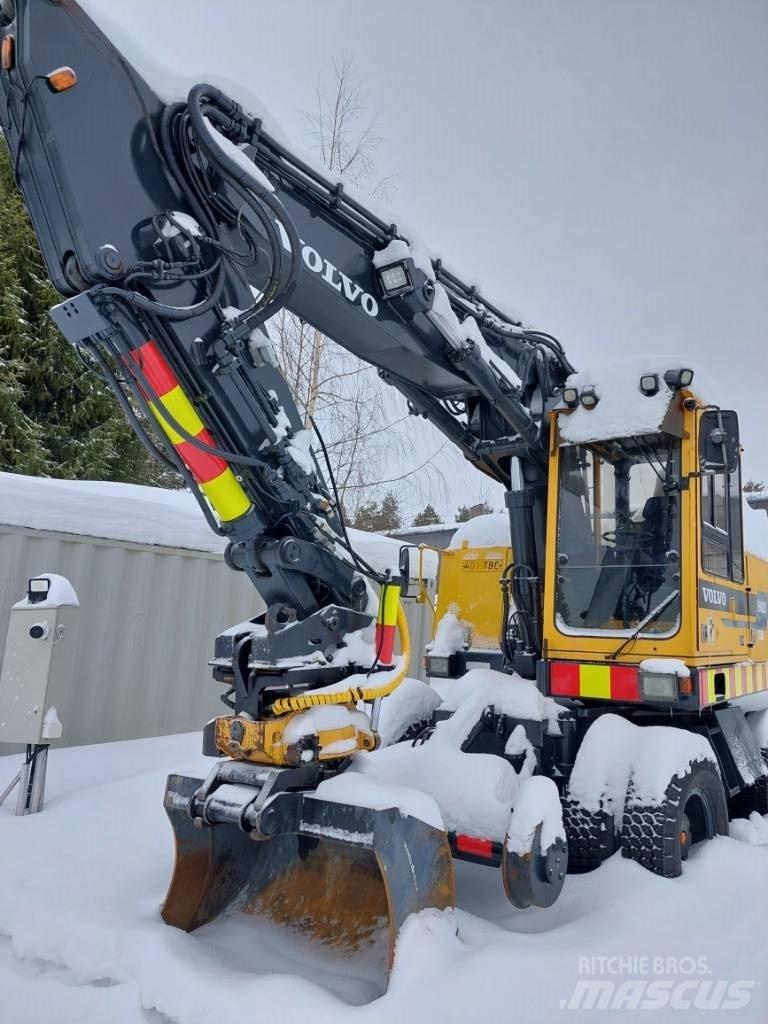Volvo EW 200 Ekskavatori uz riteņiem