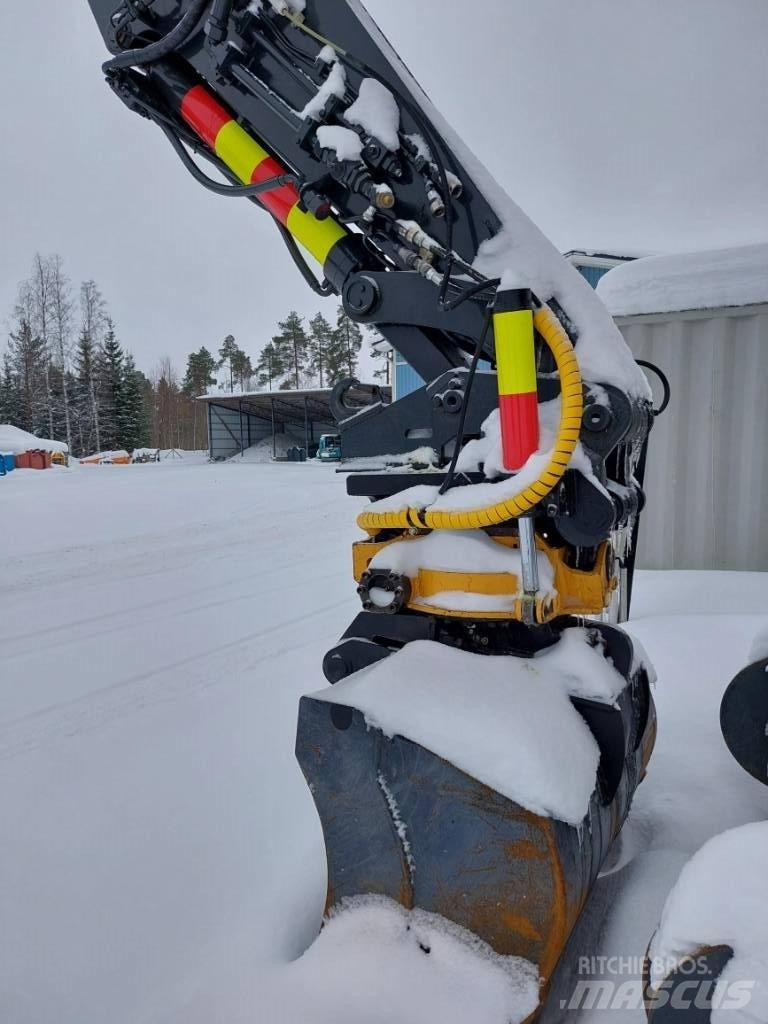 Volvo EW 200 Ekskavatori uz riteņiem