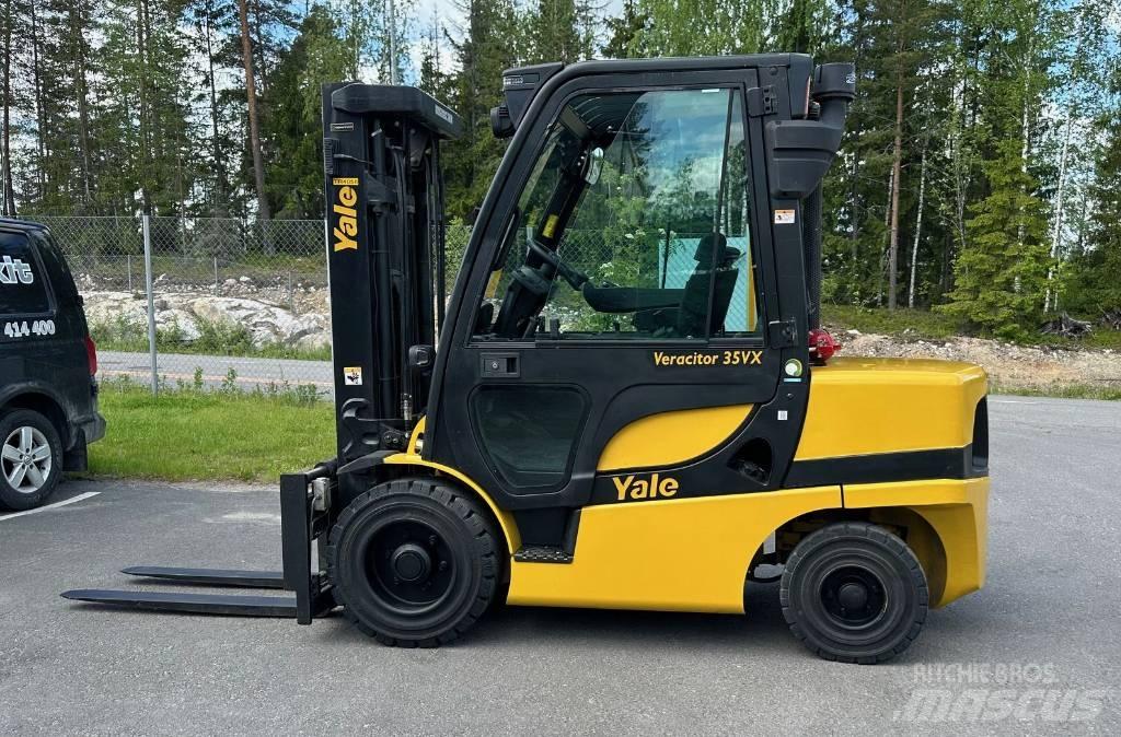 Yale GDP 35 VX Tehnika ar dīzeļa dzinēju